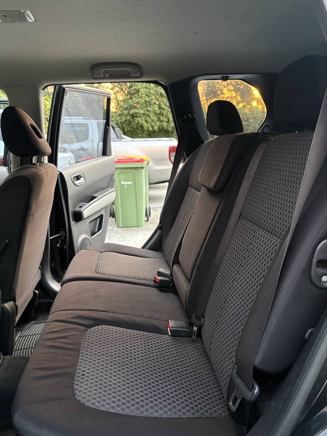 Nissan X-Trail rear fabric seats after shampoo and extraction